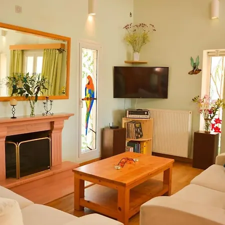 Artemis House آغيوس غيوريوس باغون