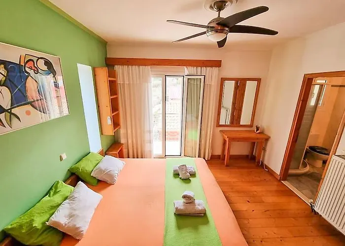 بيت للعطل Artemis House آغيوس غيوريوس باغون