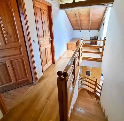 بيت للعطل Artemis House آغيوس غيوريوس باغون