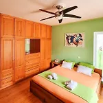 Dom wakacyjny Artemis House Agios Georgios Pagon