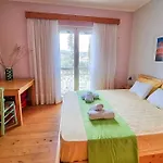 בית נופש Artemis House אגיוס גיורגיוס פגון