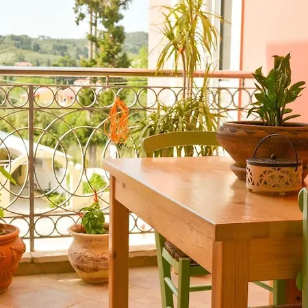 Artemis House * آغيوس غيوريوس باغون